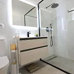 Casa Amarela - *